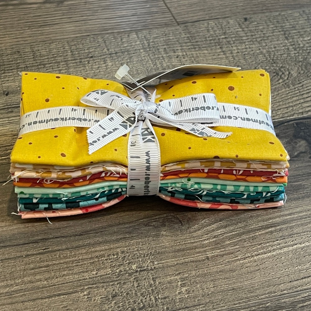 Robert Kaufman Reef Elizabeth Hartman Fat Eighth Bundle 10 Pc 1.25 Yds FE-115-10
